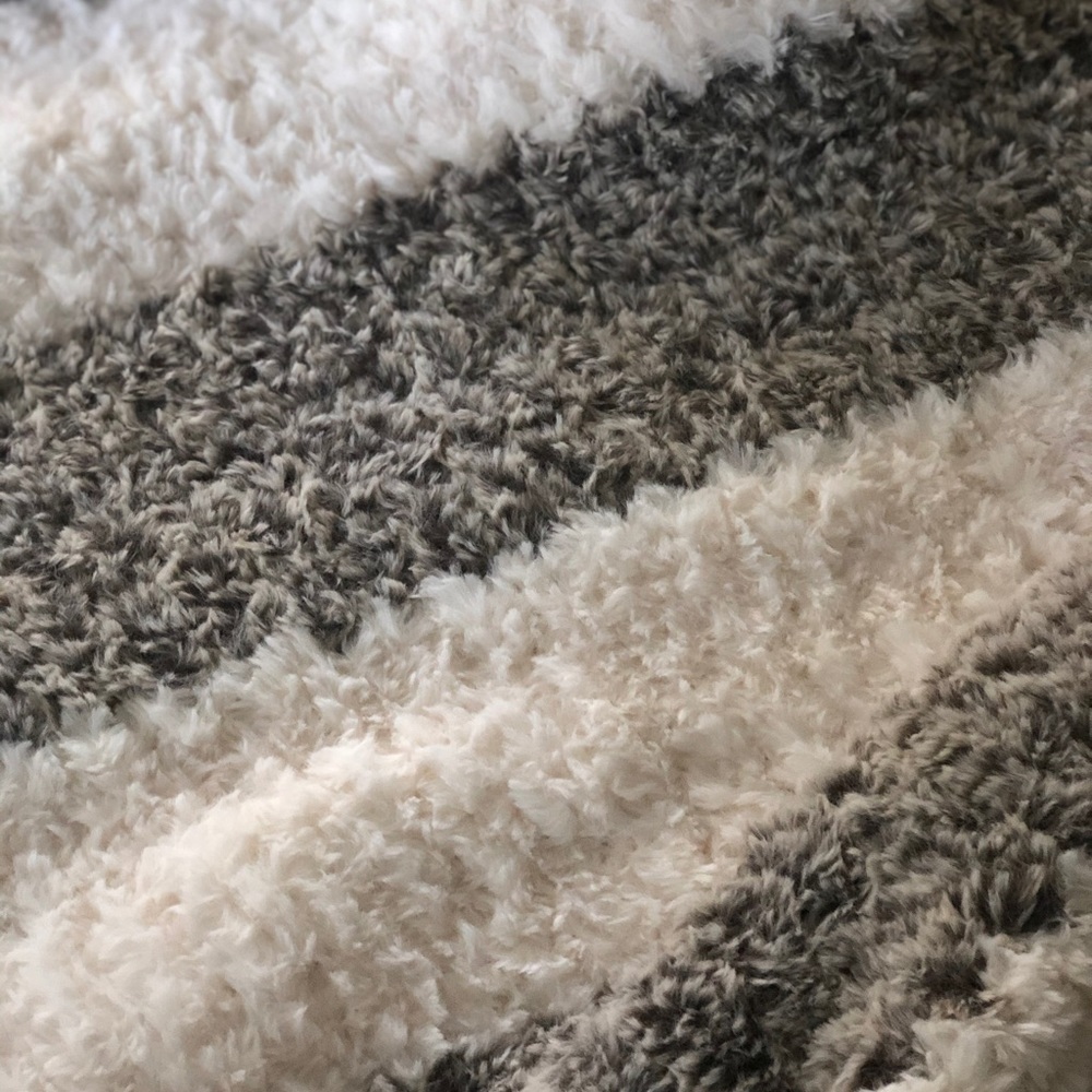 Handmade throw blankets - Picture 6 of 6